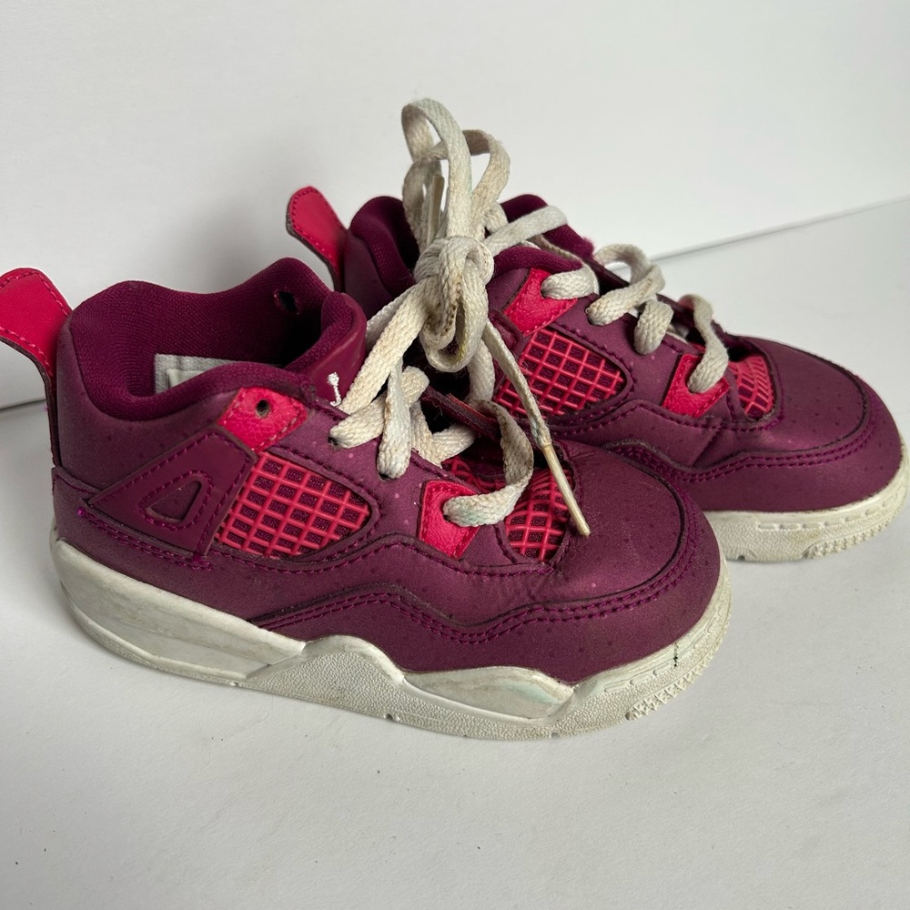 Nike Air Jordan 4 Retro Girls Size 7C True Berry Pink Athletic Shoes Sneakers
